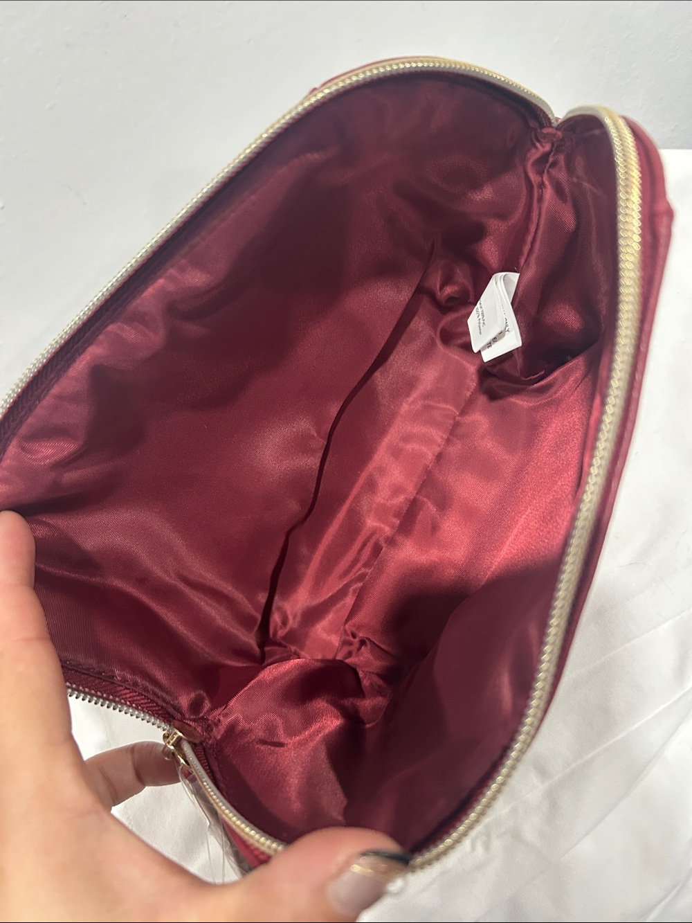 Brand new burgundy Cosmetic pouch - Picture 5 of 5